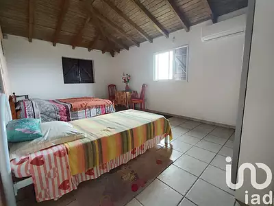 Maison, 241 m²