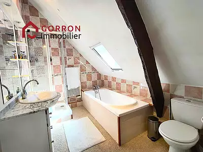 Maison, 277 m²