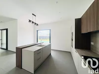Maison, 167 m²