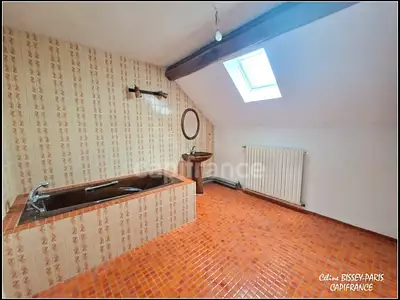 Maison, 245 m²