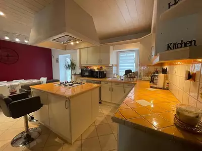 Maison, 176 m²