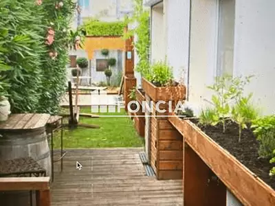 Immeuble, 368 m²