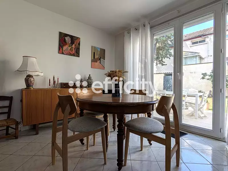 Maison, 70 m²