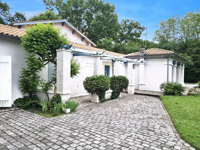 Maison, 204 m²