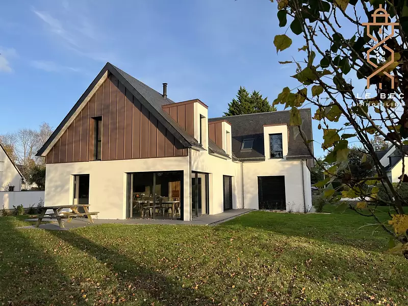 Maison, 211 m²