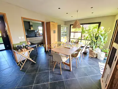 Maison, 165 m²