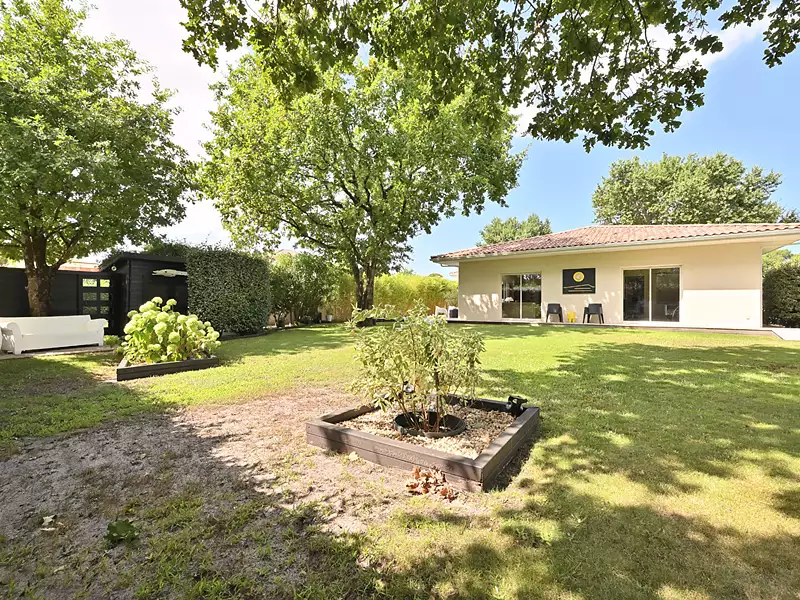 Maison, 176 m²