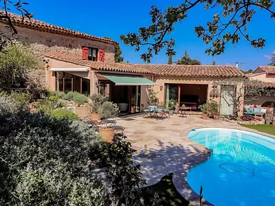 Maison, 166 m²