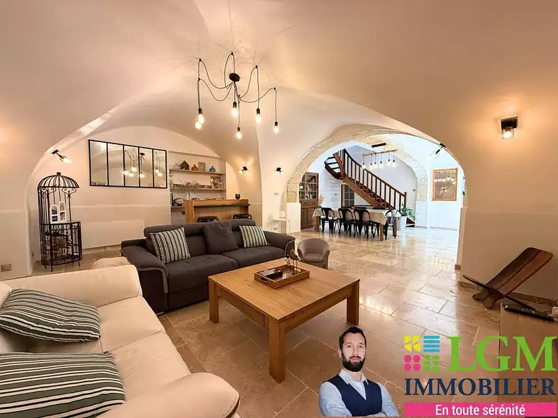Maison, 176 m²