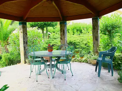Maison, 235 m²