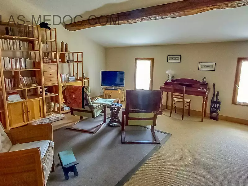 Maison, 240 m²