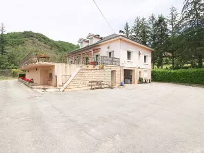 Maison, 276 m²