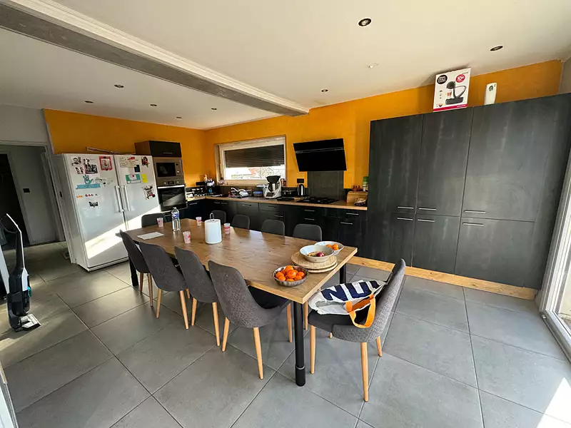 Maison, 170 m²