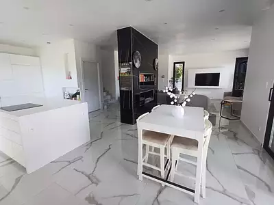 Maison, 168 m²