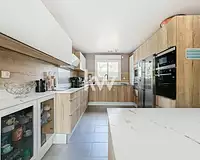 Maison, 284 m²
