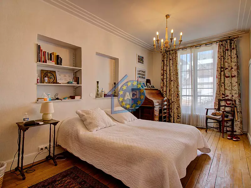Appartement, 342,05 m²