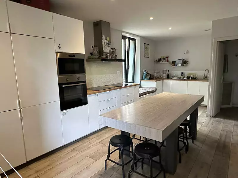 Appartement, 156,07 m²