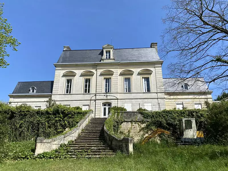 Maison, 2 500 m²