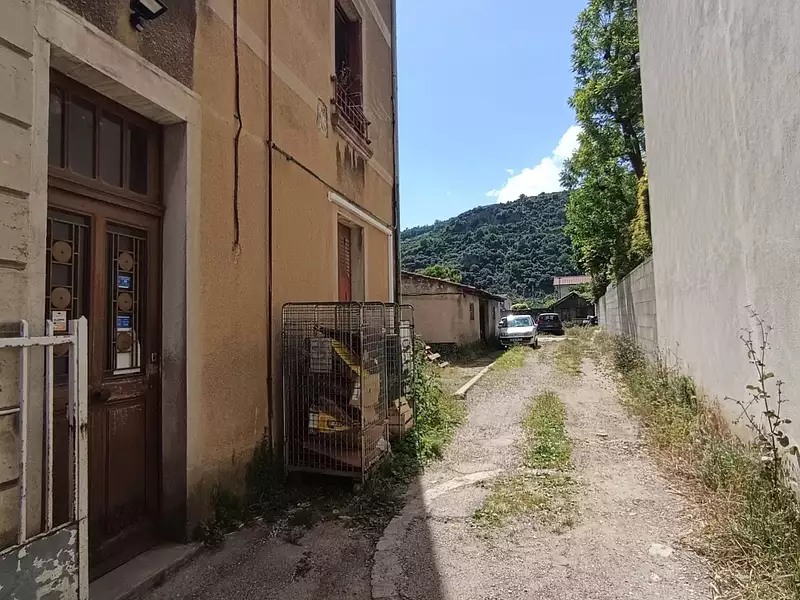 Immeuble, 154,13 m²