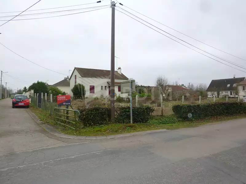Terrain, 794 m²