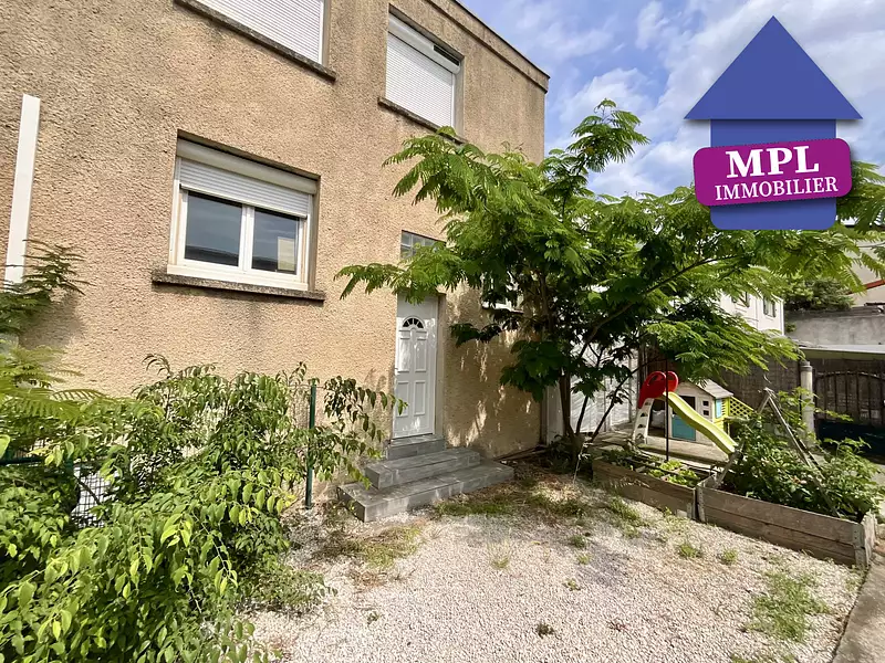 Immeuble, 1 034 m²