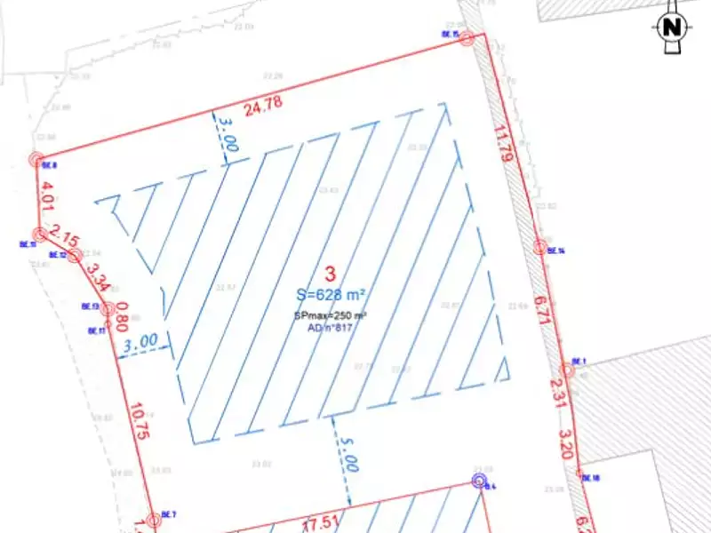 Terrain, 628 m²