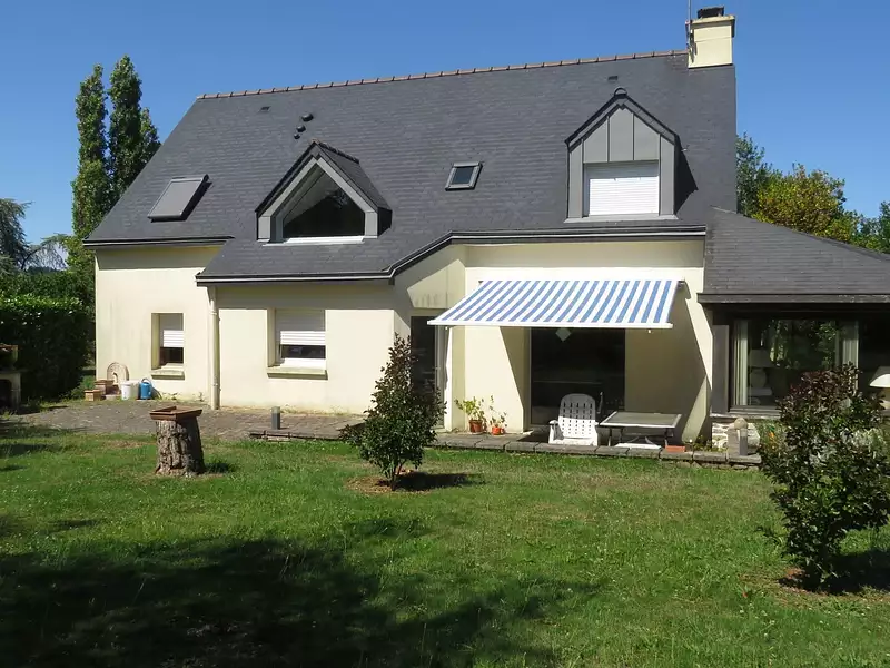 Maison, 169 m²