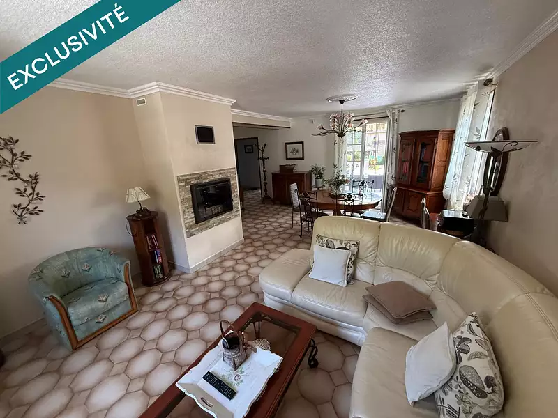 Maison, 159 m²