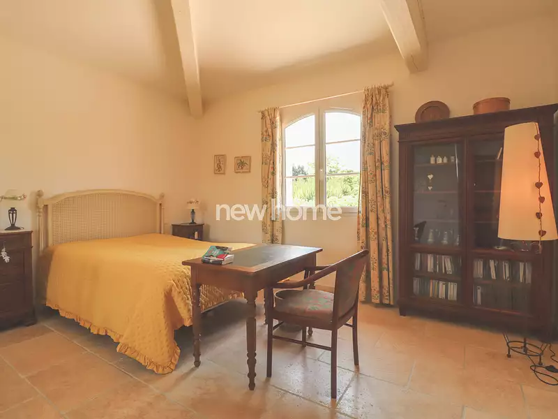 Maison, 320 m²