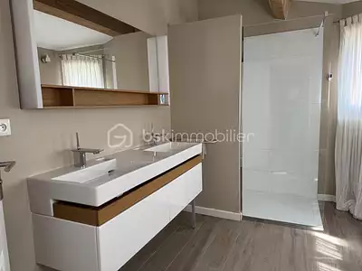 Maison, 162 m²