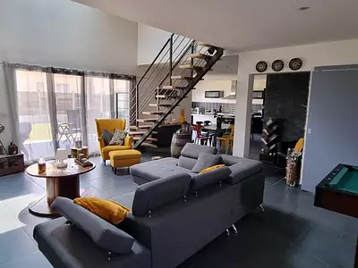 Maison, 207 m²