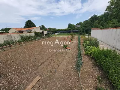 Terrain, 808 m²