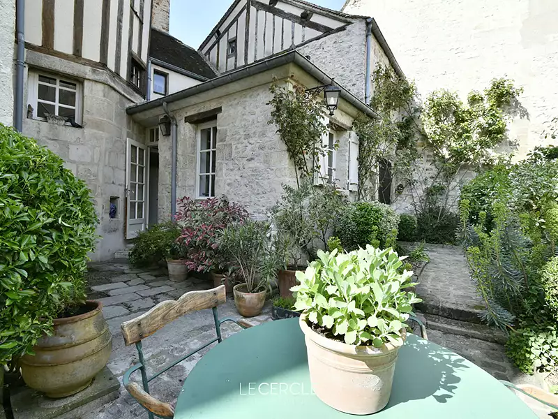 Maison, 190 m²