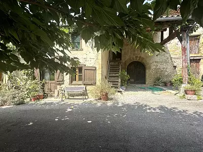 Maison, 225 m²