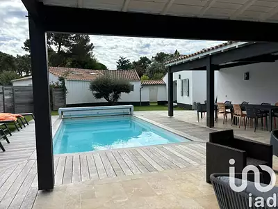 Maison, 167 m²