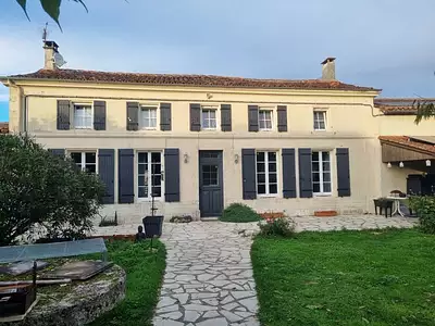 Maison, 361 m²