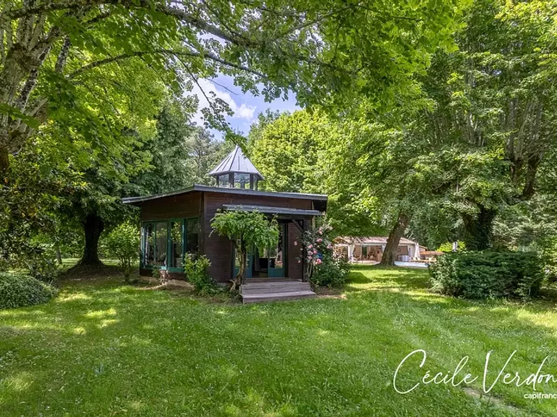 Maison, 280 m²