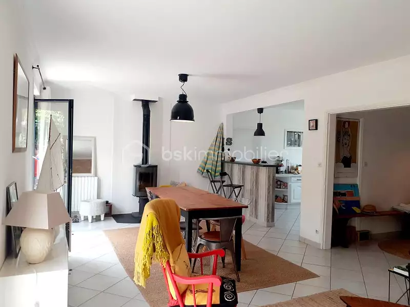 Maison, 163 m²