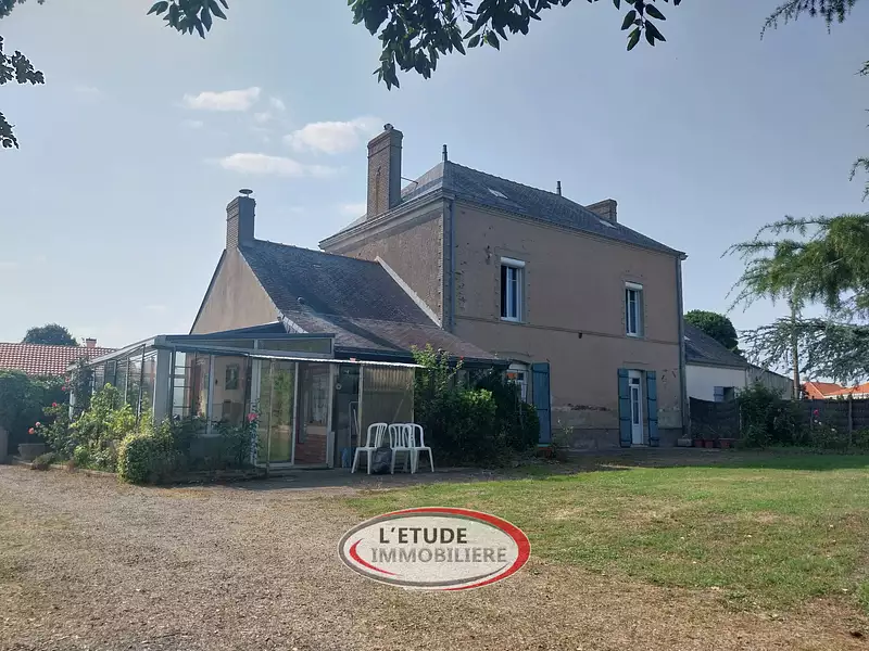 Maison, 225 m²