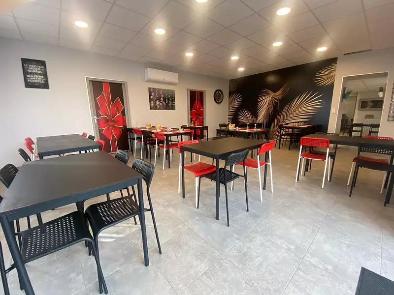 Divers, 200 m²