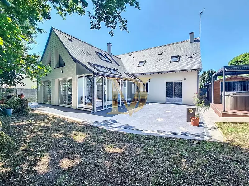 Maison, 227 m²
