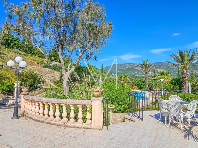 Maison, 300 m²