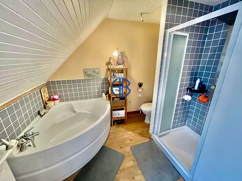 Maison, 215 m²