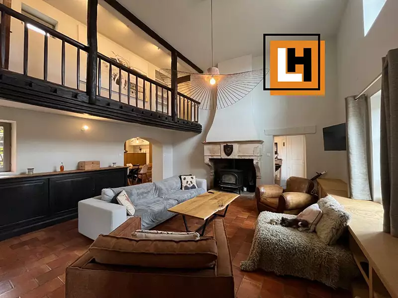 Maison, 317 m²