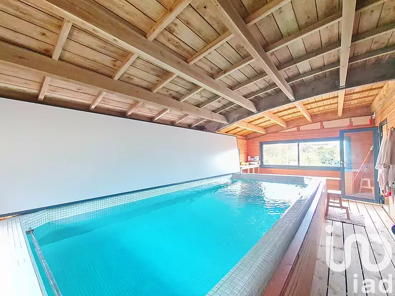 Maison, 235 m²