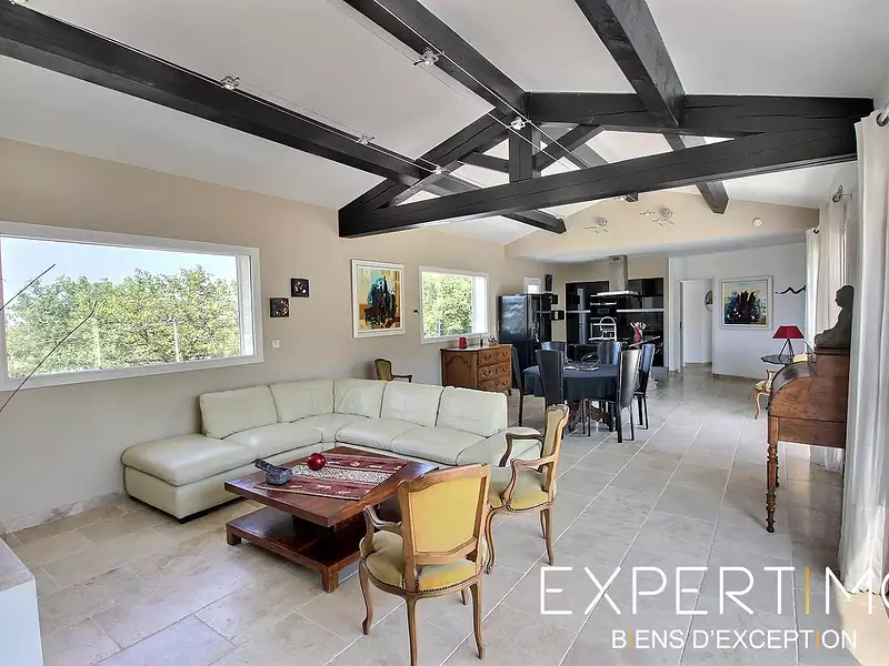 Maison, 220 m²