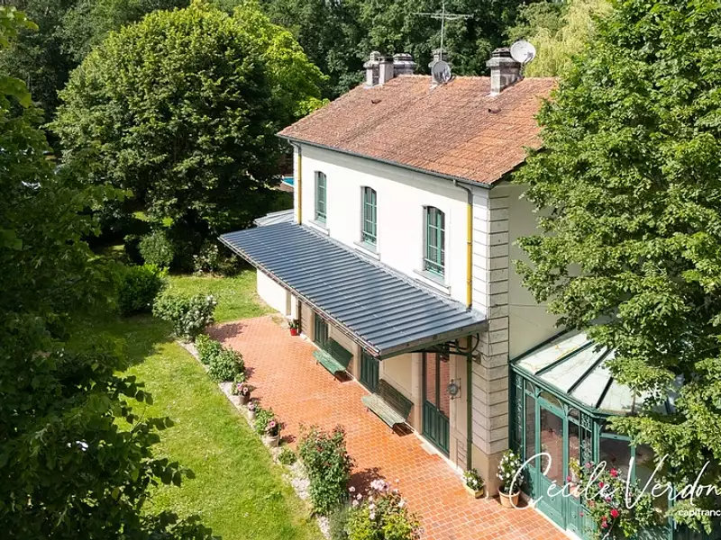 Maison, 280 m²