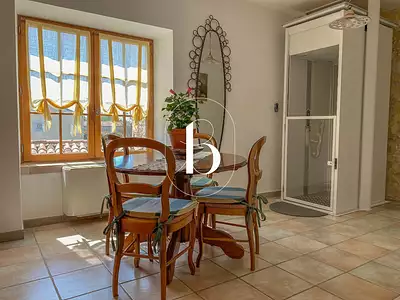 Maison, 265 m²