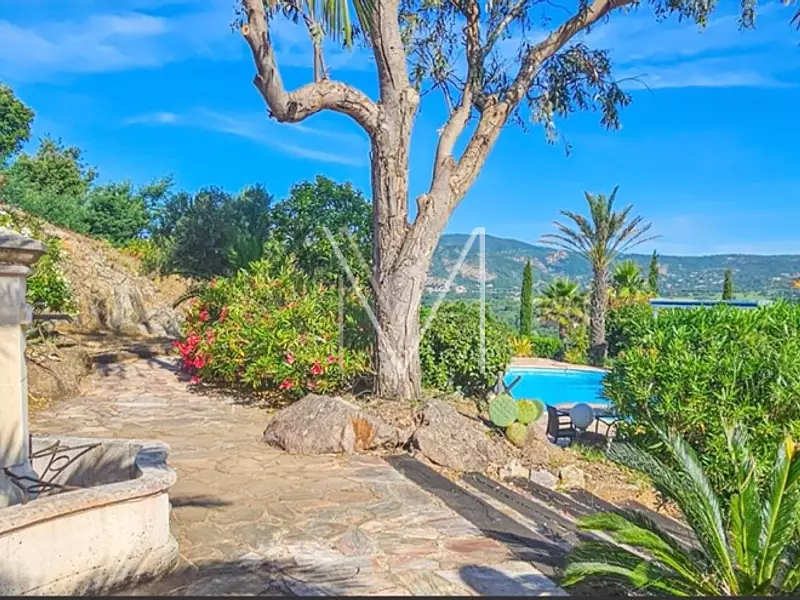 Maison, 300 m²