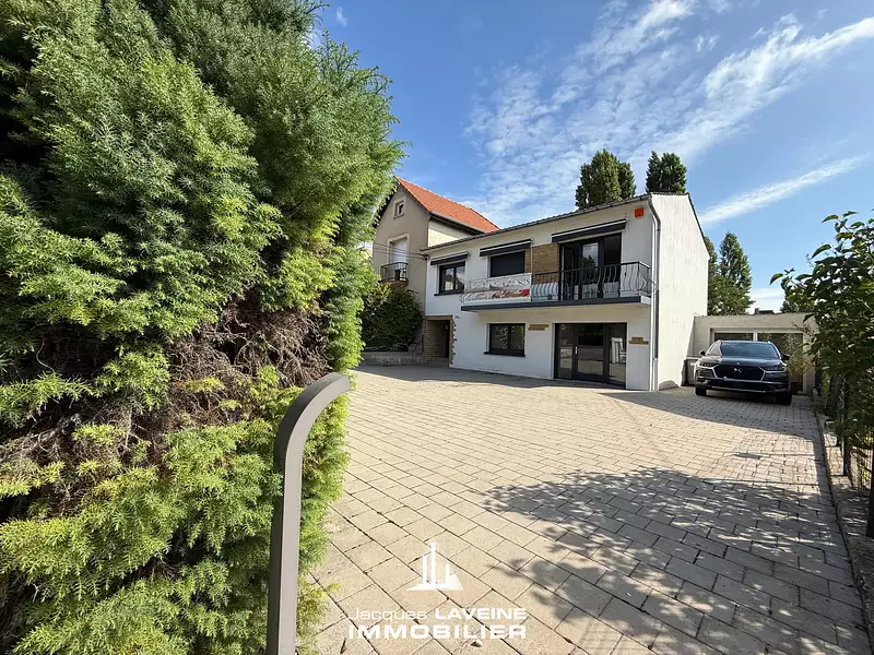 Maison, 184 m²